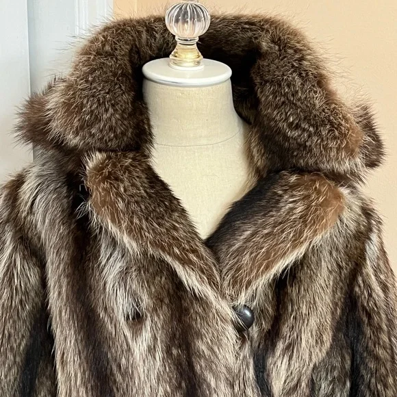 Vintage Hopper Furs Mid Length Raccoon Coat. Sz S-M - Picture 4 of 16